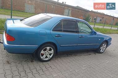 Седан Mercedes-Benz E-Class 1999 в Коломые