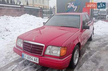 Седан Mercedes-Benz E-Class 1995 в Ровно