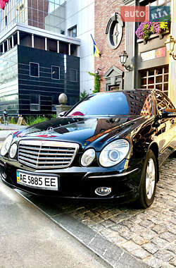 Седан Mercedes-Benz E-Class 2007 в Днепре