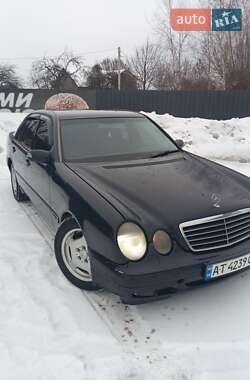 Седан Mercedes-Benz E-Class 2000 в Шептицькому