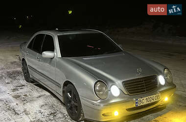 Седан Mercedes-Benz E-Class 2000 в Коломиї