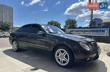 Седан Mercedes-Benz E-Class 2003 в Киеве