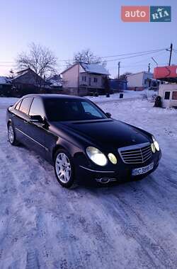 Седан Mercedes-Benz E-Class 2006 в Жмеринке