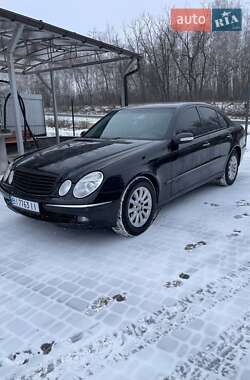 Седан Mercedes-Benz E-Class 2003 в Лохвице