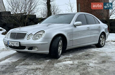 Седан Mercedes-Benz E-Class 2003 в Дрогобичі