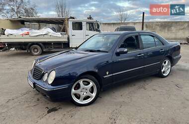 Седан Mercedes-Benz E-Class 2000 в Измаиле