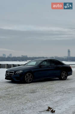 Седан Mercedes-Benz E-Class 2016 в Киеве