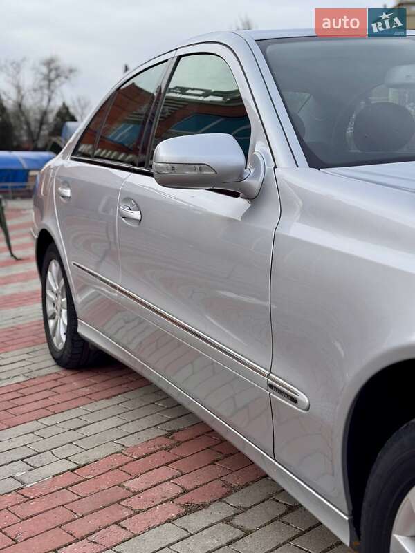 Седан Mercedes-Benz E-Class 2007 в Запорожье