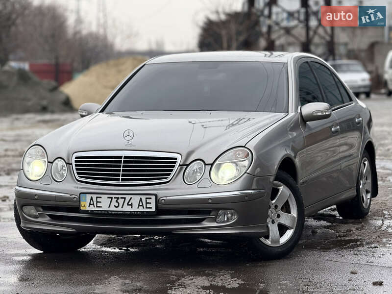 Mercedes-Benz E-Class 2005