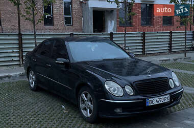 Седан Mercedes-Benz E-Class 2003 в Самборе