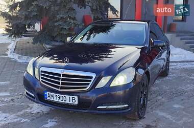 Седан Mercedes-Benz E-Class 2011 в Павлограді