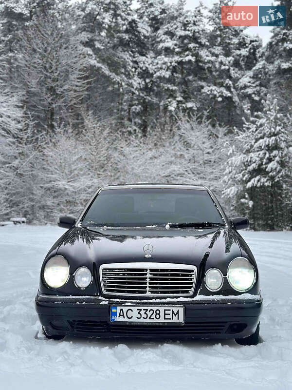 Mercedes-Benz E-Class 1999