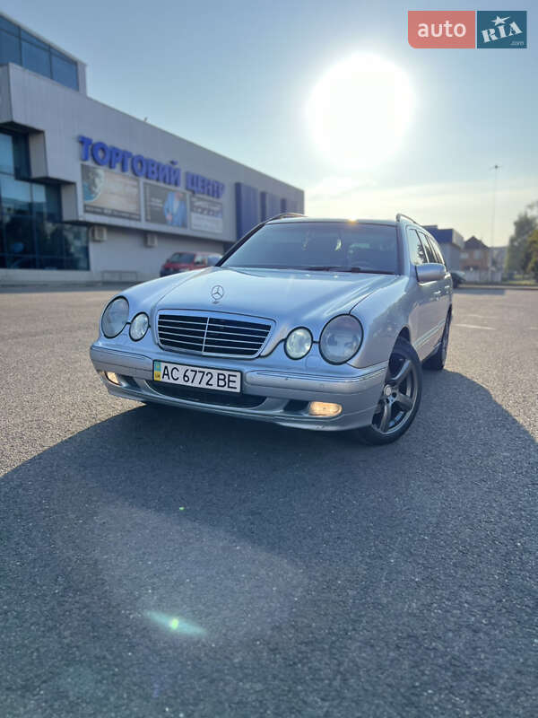Mercedes-Benz E-Class 2000