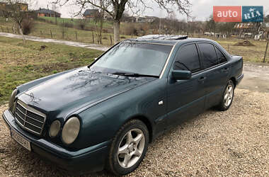Седан Mercedes-Benz E-Class 1996 в Белках