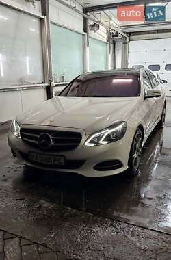 Седан Mercedes-Benz E-Class 2015 в Києві