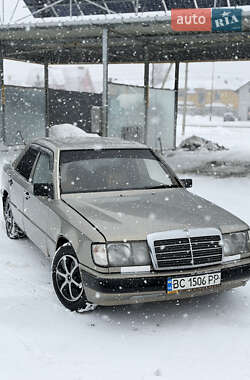 Седан Mercedes-Benz E-Class 1990 в Луцке