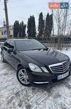 Седан Mercedes-Benz E-Class 2012 в Вінниці