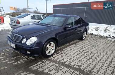 Седан Mercedes-Benz E-Class 2003 в Тлумачі