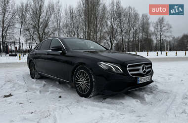 Седан Mercedes-Benz E-Class 2018 в Києві
