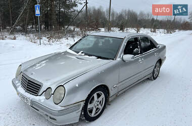 Седан Mercedes-Benz E-Class 2001 в Владимире