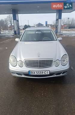 Седан Mercedes-Benz E-Class 2004 в Чернівцях
