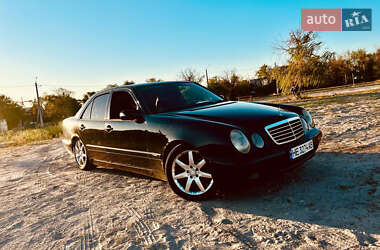 Седан Mercedes-Benz E-Class 2001 в Николаеве
