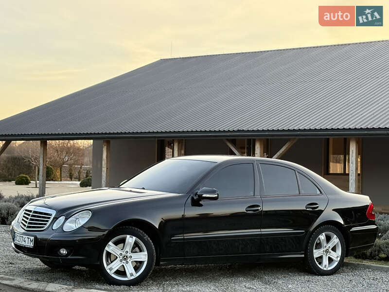 Седан Mercedes-Benz E-Class 2008 в Меденичах