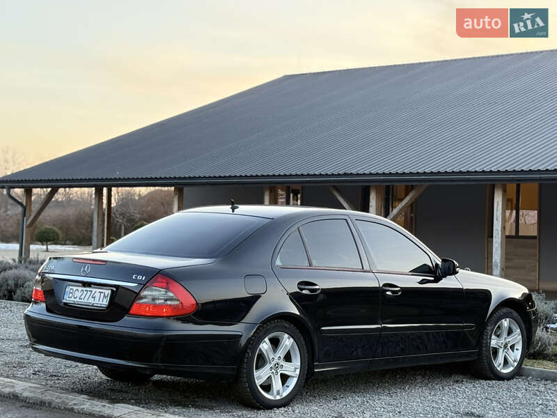 Седан Mercedes-Benz E-Class 2008 в Меденичах