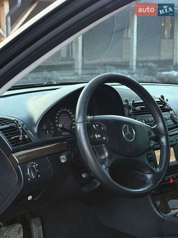 Седан Mercedes-Benz E-Class 2008 в Меденичах