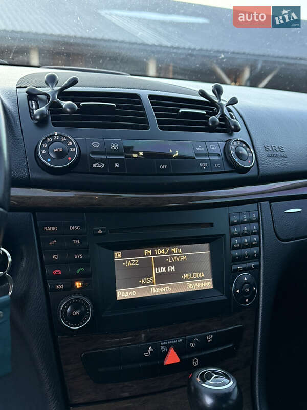 Седан Mercedes-Benz E-Class 2008 в Меденичах
