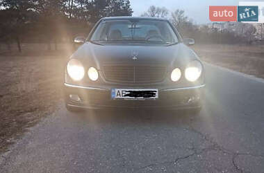Седан Mercedes-Benz E-Class 2004 в Кривом Роге