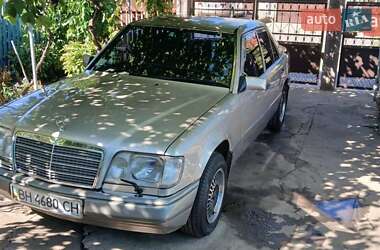 Седан Mercedes-Benz E-Class 1994 в Одессе