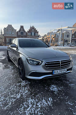 Седан Mercedes-Benz E-Class 2021 в Киеве