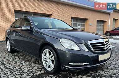 Седан Mercedes-Benz E-Class 2012 в Луцьку