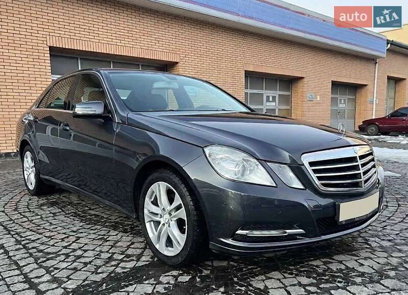 Mercedes-Benz E-Class 2012