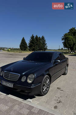 Седан Mercedes-Benz E-Class 2000 в Львове