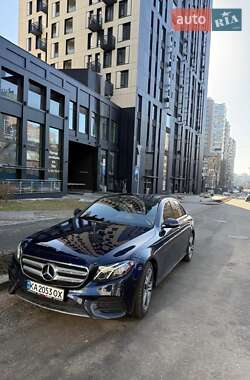 Седан Mercedes-Benz E-Class 2018 в Києві