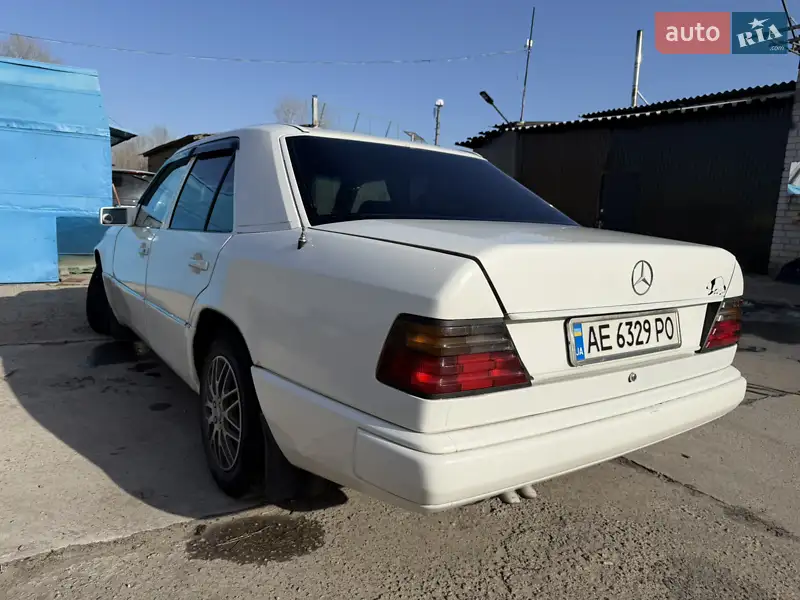 Mercedes-Benz E-Class 1988 VIN WDB1241301A179267 фото оголошення 3 з 48