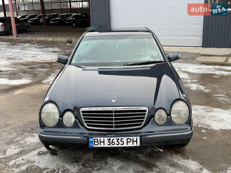 Mercedes-Benz E-Class 2000