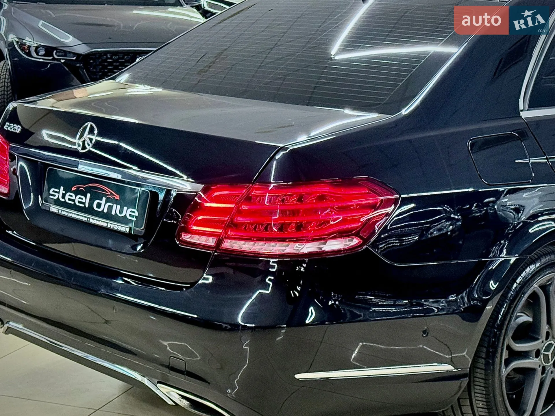 2013 Mercedes-Benz E-klasse - мініатюра 11