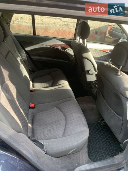 Универсал Mercedes-Benz E-Class 2004 в Черновцах