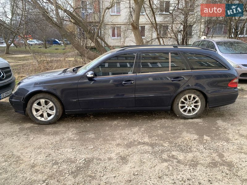 Универсал Mercedes-Benz E-Class 2004 в Черновцах