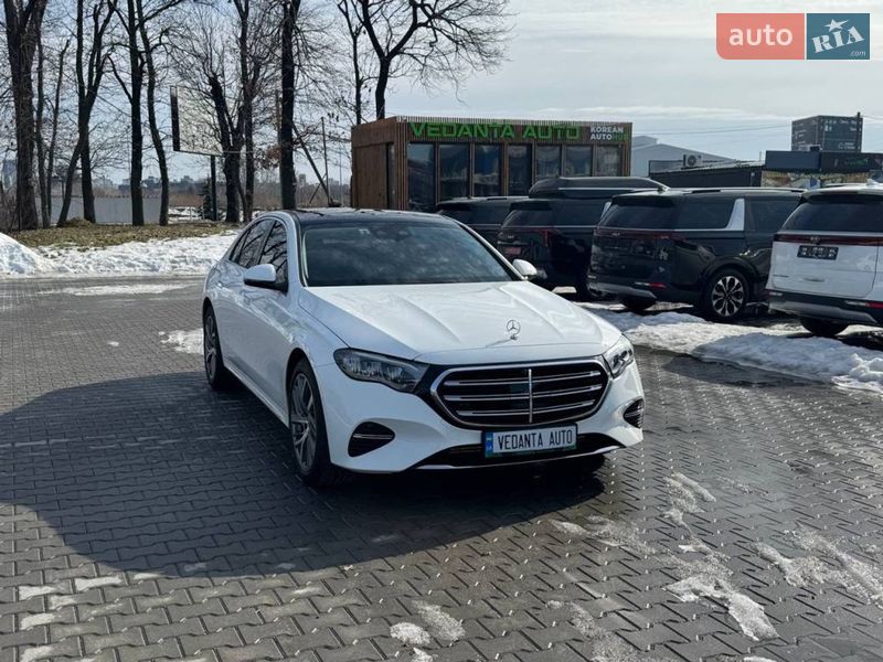 Mercedes-Benz E-Class 2024