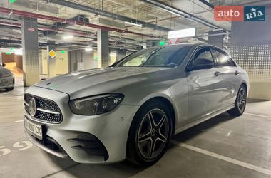 Седан Mercedes-Benz E-Class 2021 в Киеве