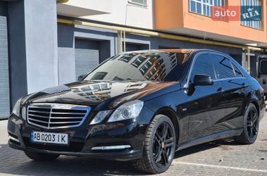 Седан Mercedes-Benz E-Class 2012 в Виннице