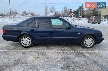 Седан Mercedes-Benz E-Class 1996 в Києві