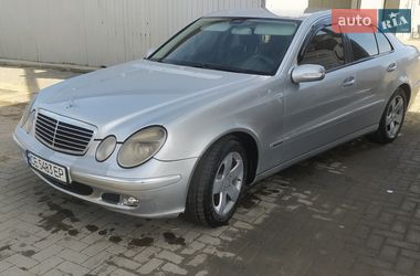 Седан Mercedes-Benz E-Class 2002 в Черновцах