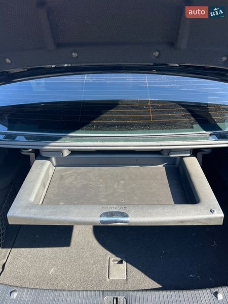 Седан Mercedes-Benz E-Class 2014 в Черновцах