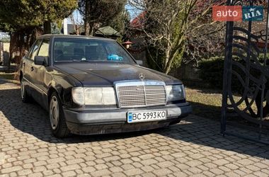 Седан Mercedes-Benz E-Class 1989 в Львові