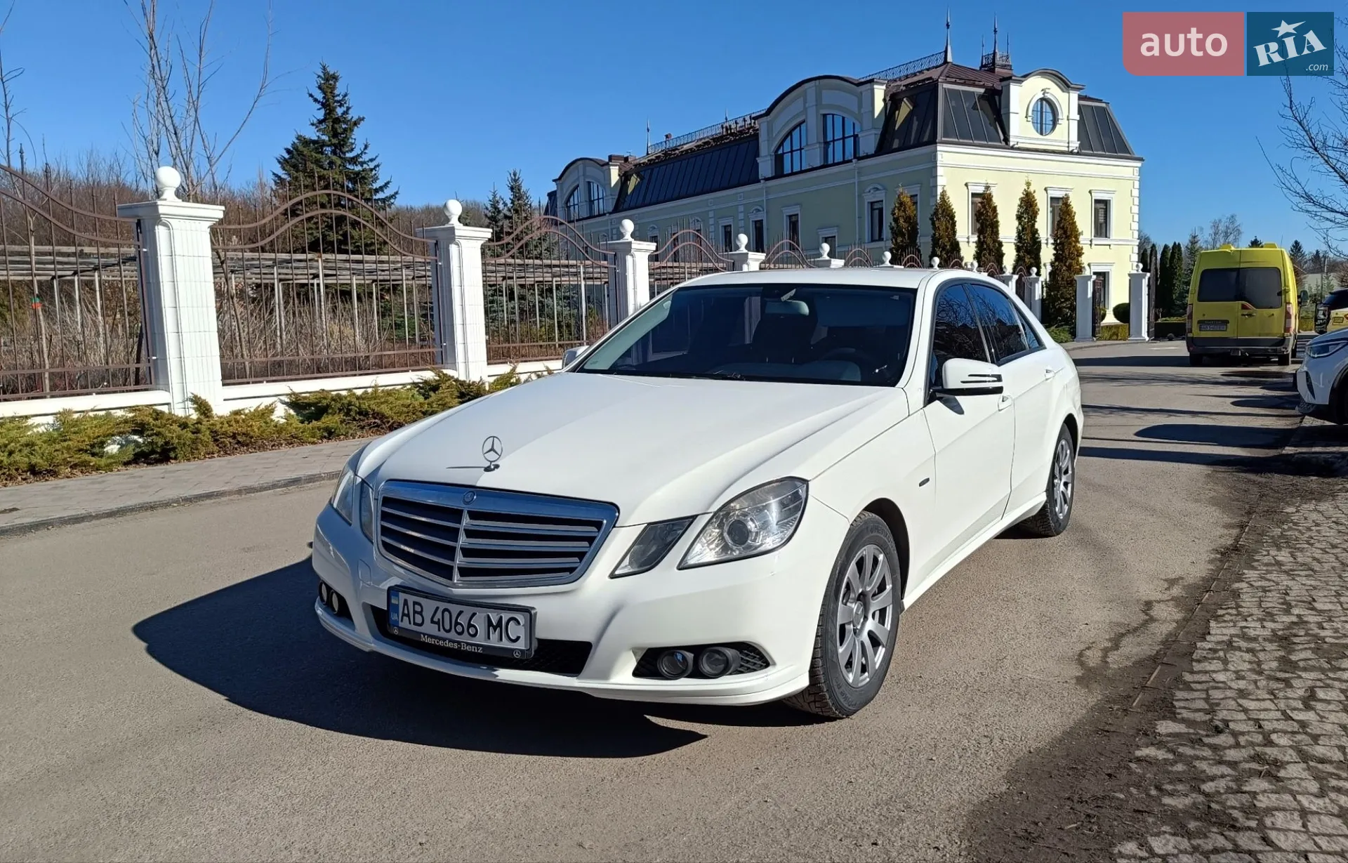 2010 Mercedes-Benz E-klasse - мініатюра 2